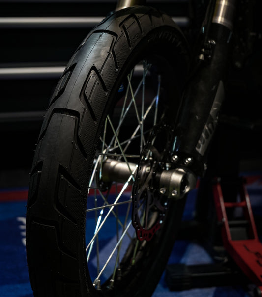 PIVOTRAX CYBER 60/100-14 Street Tire – High-Performance On-Road Tire