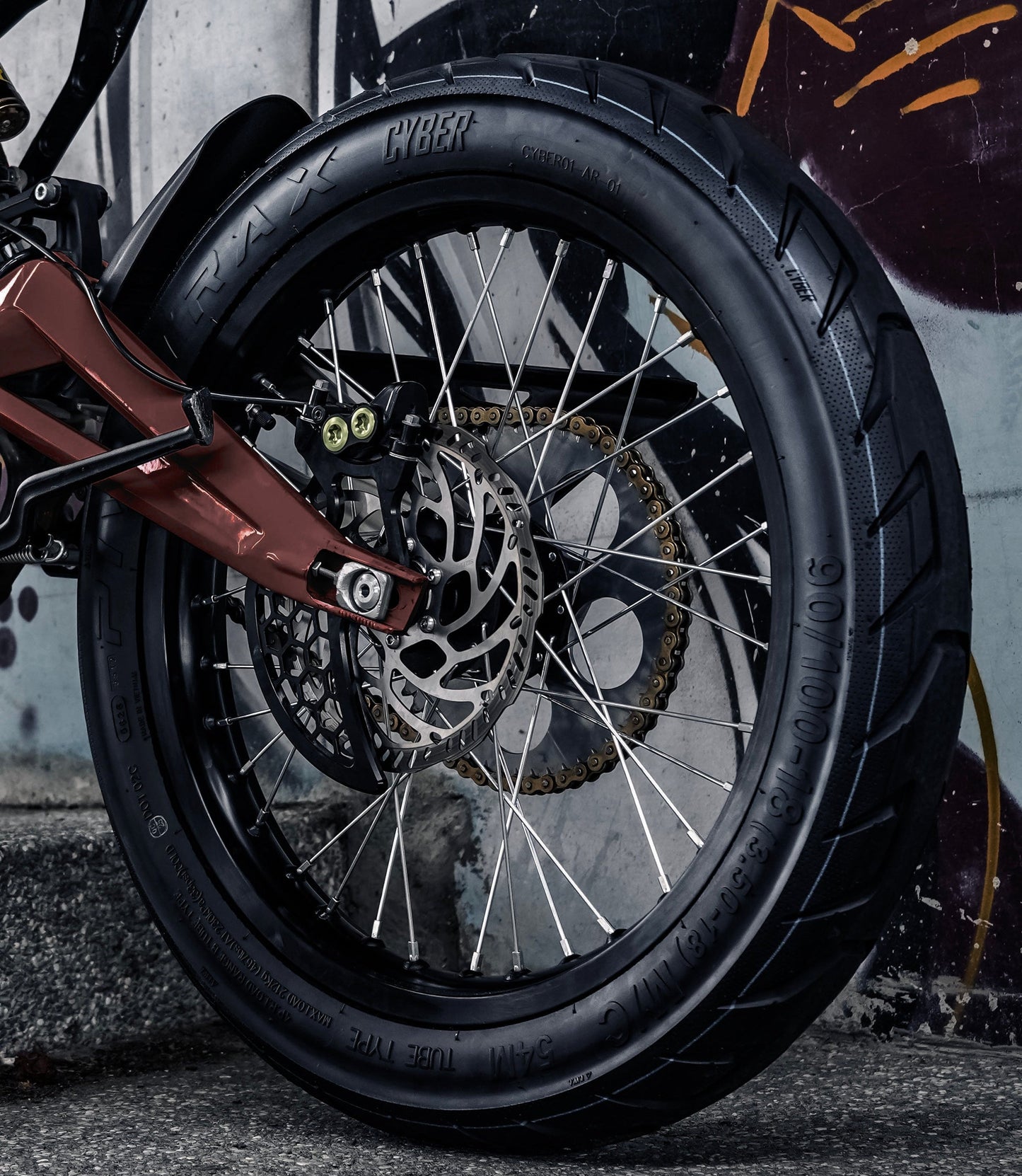 PIVOTRAX CYBER 90/100-18 Street Tire – High-Performance On-Road Tire