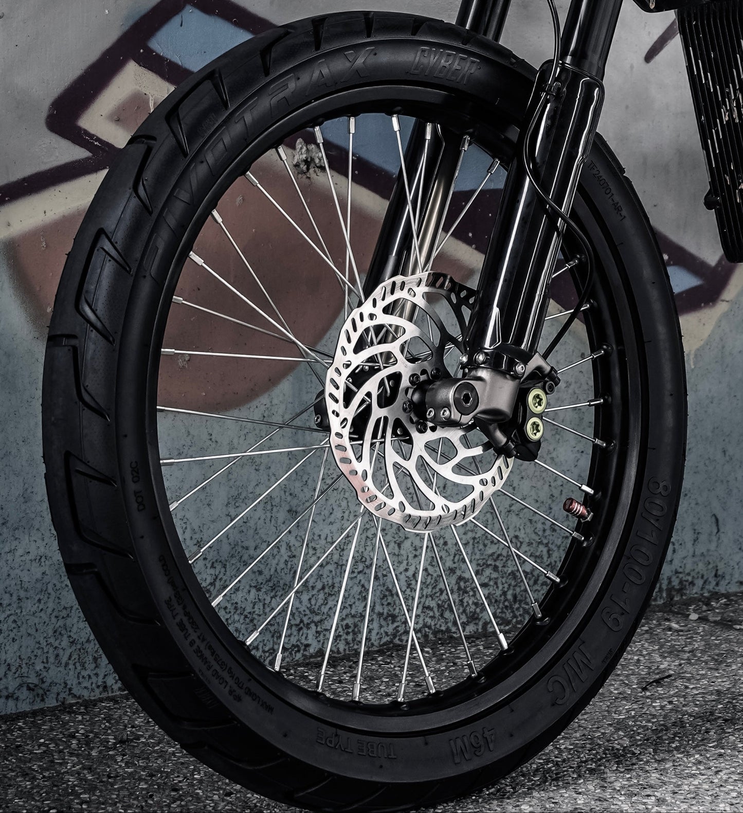 PIVOTRAX CYBER 80/100-19 Street Tire – High-Performance On-Road Tire
