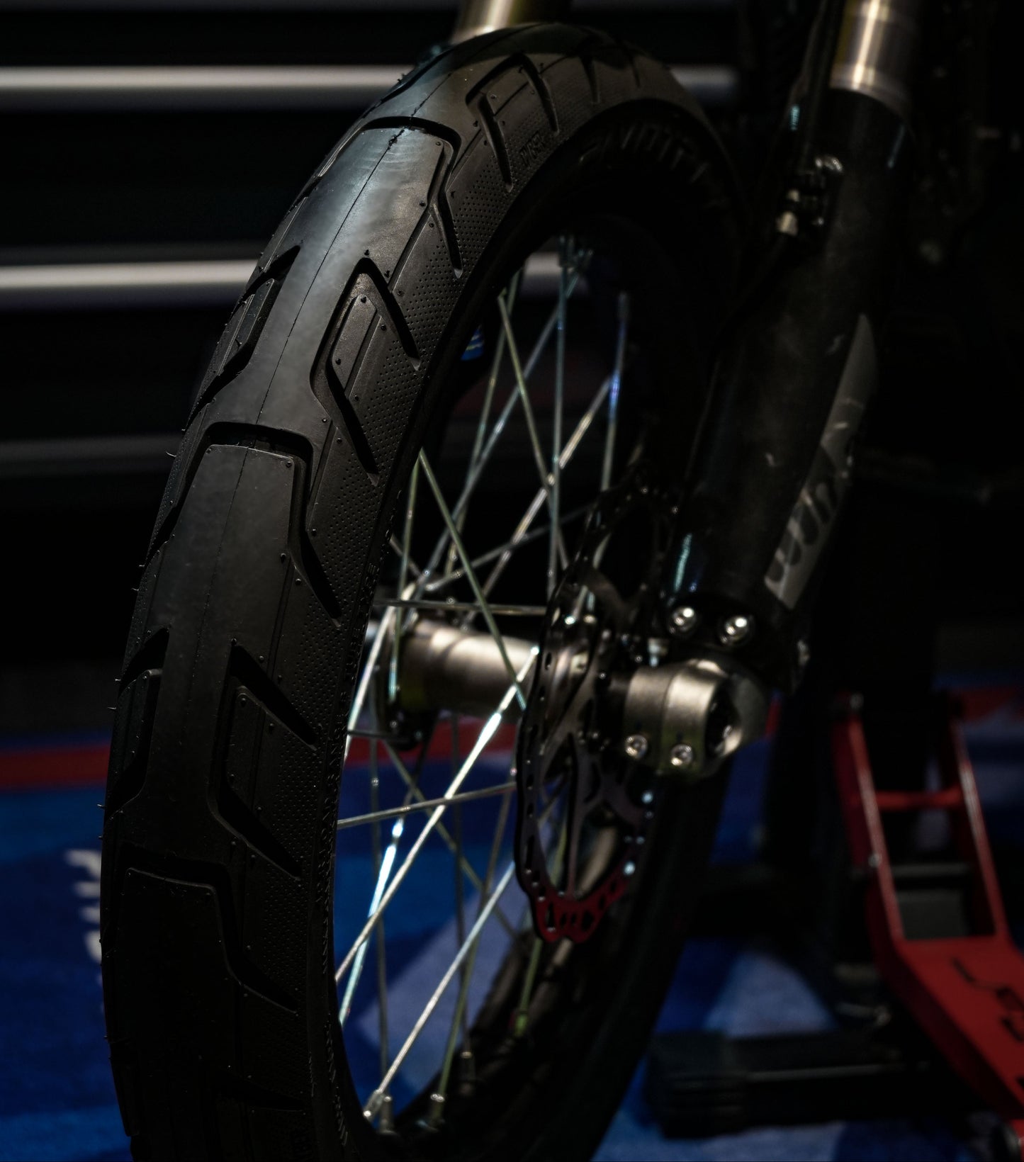 KC KilowattClimber E-Bike Tire 80/100-19 Position: Rear