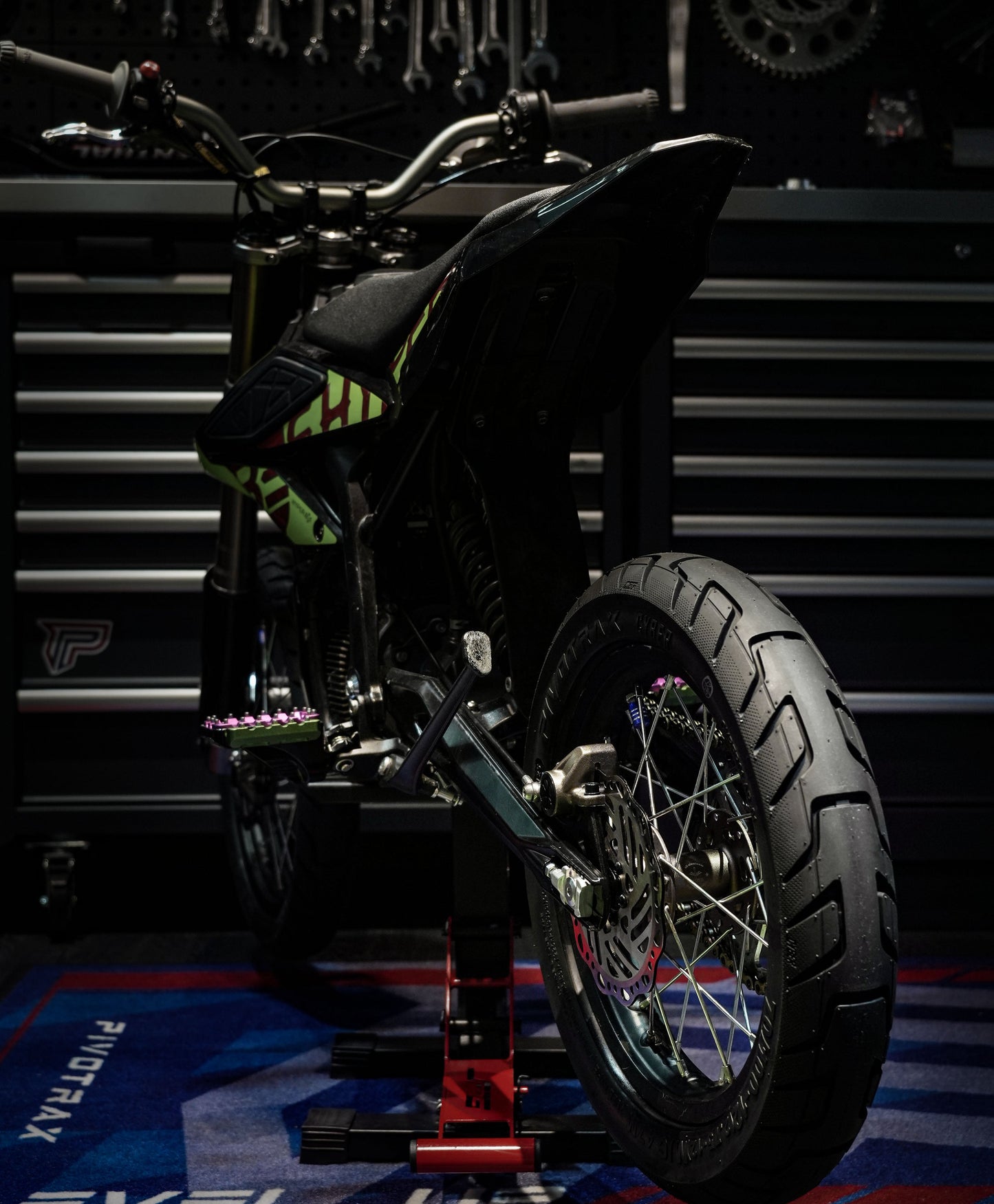 PIVOTRAX CYBER 70/100-12 Street Tire – High-Performance On-Road Tire